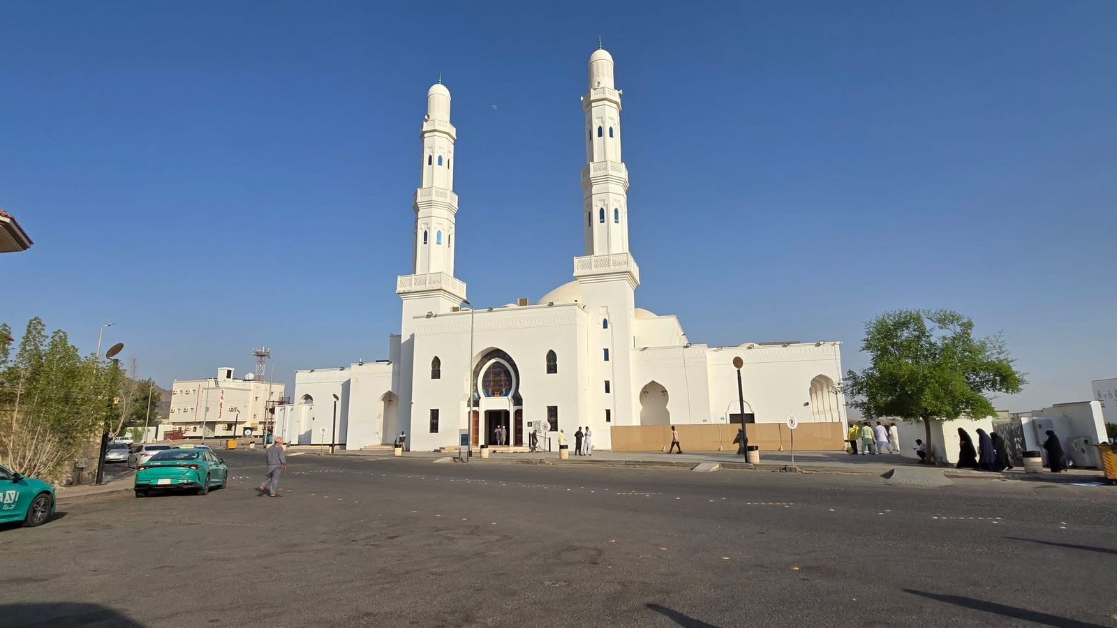 Al-Arish Mosque, a memorial to the historic Battle of Badr